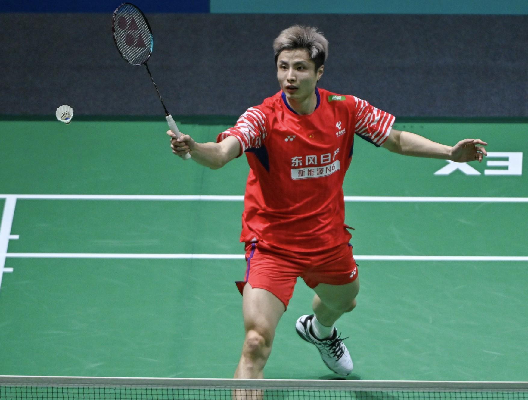 全英羽毛球赛：卫冕冠军石宇奇1-2不敌拉克什亚，遭遇一轮游